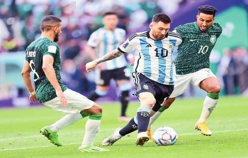 葡萄牙11月大名单：C罗领衔，菲利克斯、莱奥、B费在列